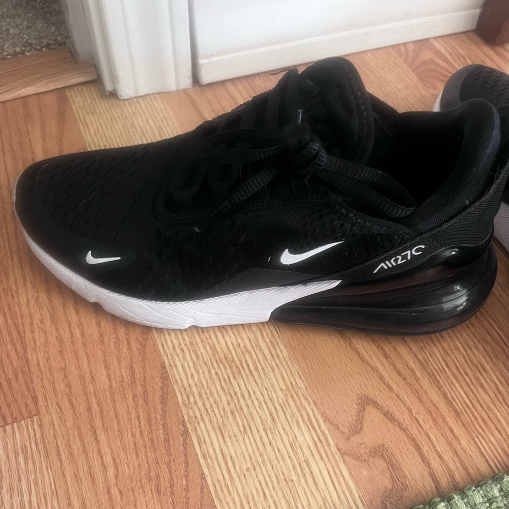 Nike air 270 for sale.